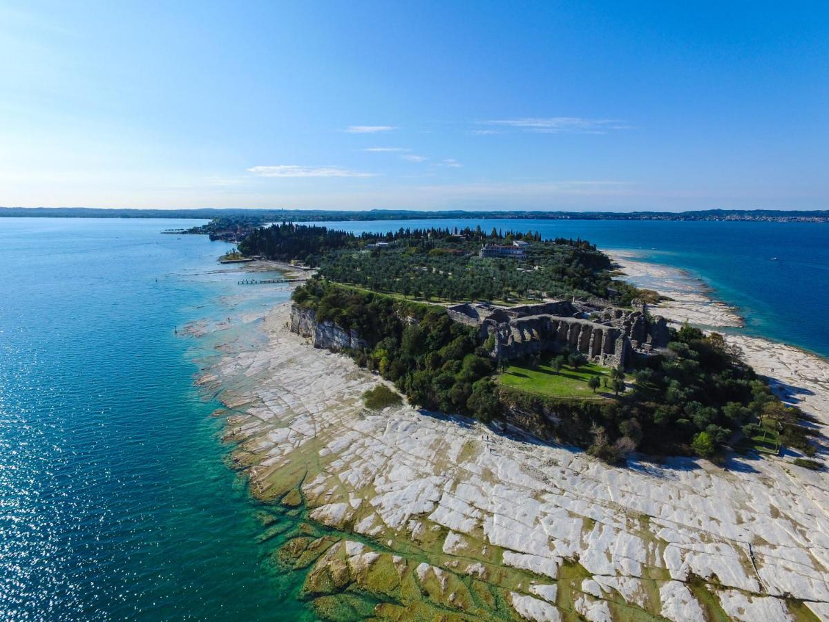 Prestige Apartment Sirmione Kültér fotó