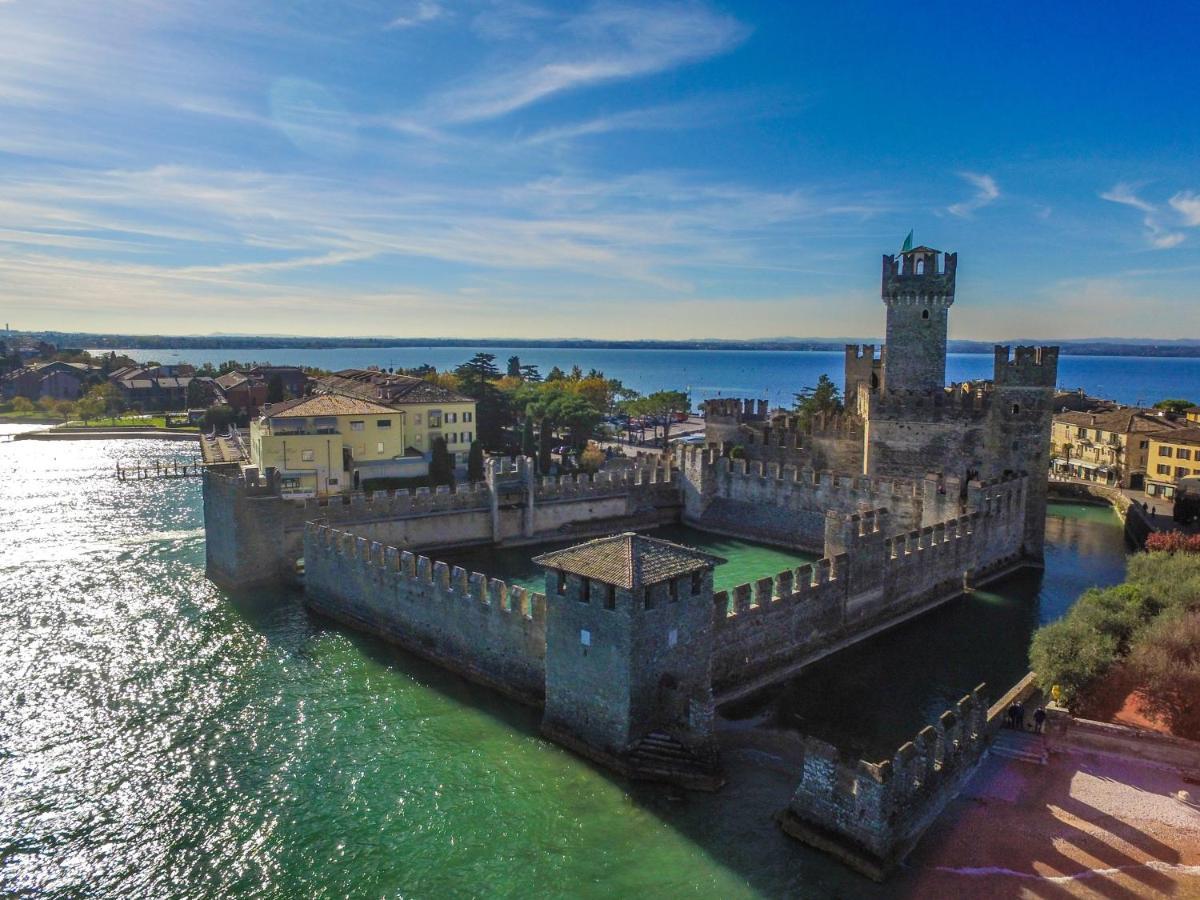 Prestige Apartment Sirmione Kültér fotó